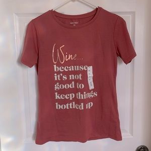 NWT Nine West XS tee wine tee